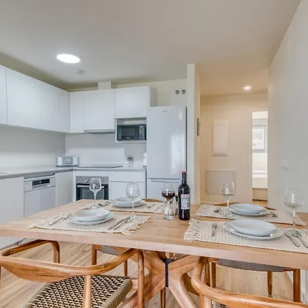 Luxury Coastal Sea Views Pool & Parking Lejlighed Estepona
