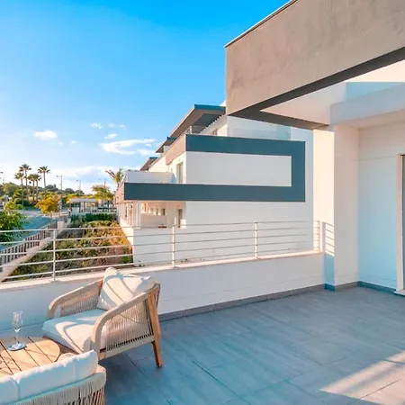 Luxury Coastal Sea Views Pool & Parking *