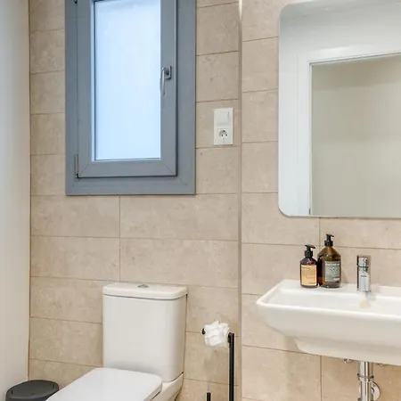 Luxury Coastal Sea Views Pool & Parking *