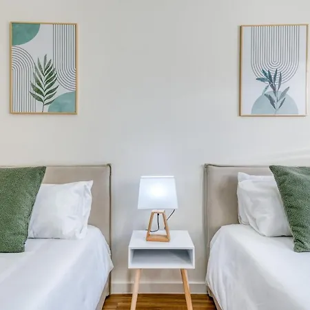 Lejlighed Luxury Coastal Sea Views Pool & Parking Estepona
