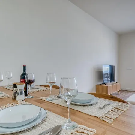 Luxury Coastal Sea Views Pool & Parking Estepona
