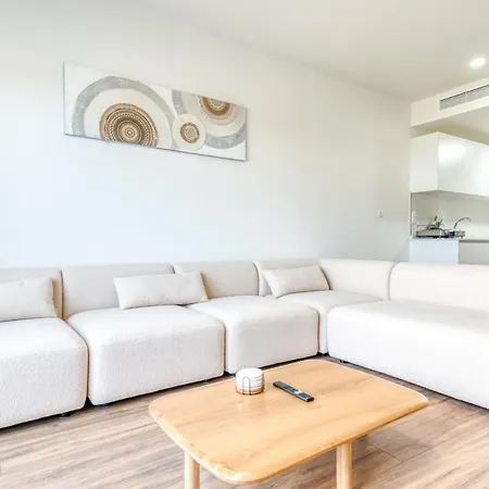 Luxury Coastal Sea Views Pool & Parking *
